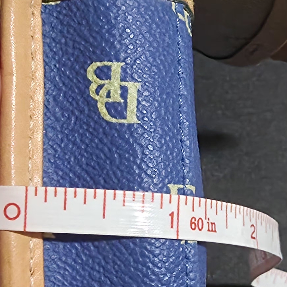 Dooney & Bourke Wristlet - Picture 13 of 13